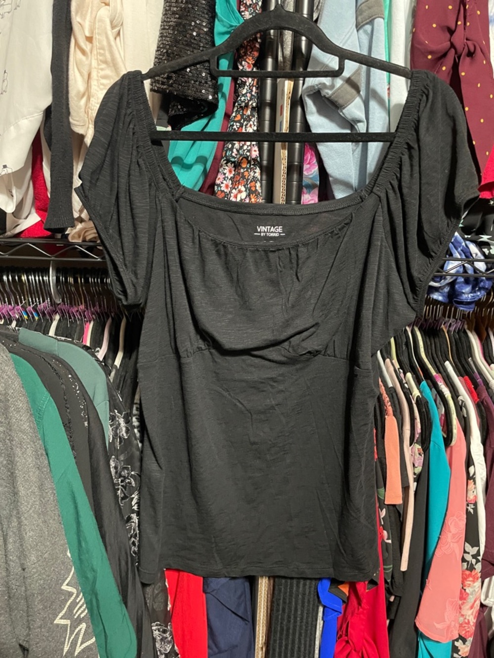 #223 size 2 torrid Black Scoop Neck Short Sleeve slub jersey Top
